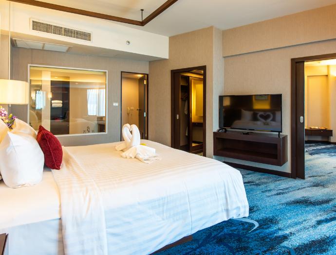 Sky Wing Privilege Suite